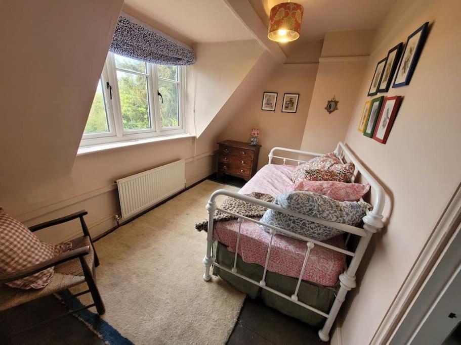 Old School House Surrounded By Countryside * Earls Colne
